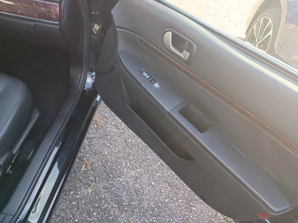 2013 Mitsubishi Galant - Image 10 of 11
