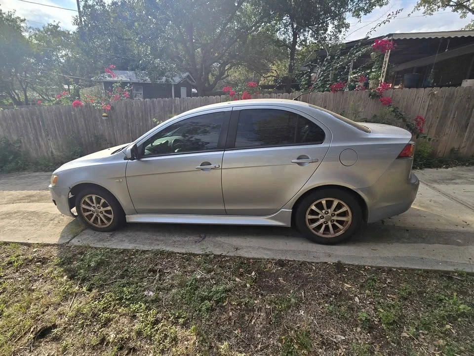 2013 Mitsubishi Lancer 10th Gen - Image 2 of 4