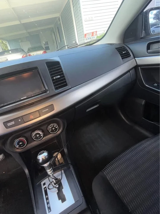 2013 Mitsubishi Lancer 10th Gen - Image 7 of 10