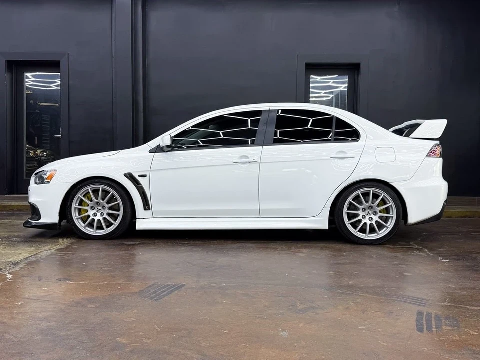 2013 Mitsubishi Lancer Evolution X 9th Gen - Image 4 of 12