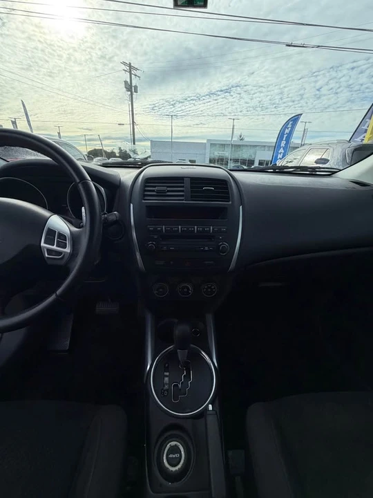 2013 Mitsubishi Outlander - Image 20 of 20