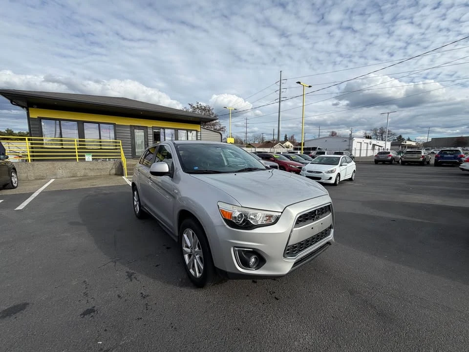 2013 Mitsubishi Outlander - Image 3 of 20