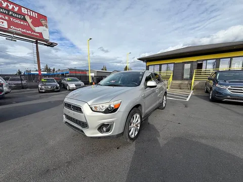 2013 Mitsubishi Outlander ES Sport Utility 4D