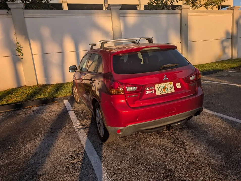2013 Mitsubishi Outlander Sport - Image 6 of 8