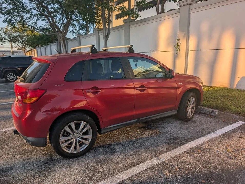 2013 Mitsubishi Outlander Sport - Image 2 of 8