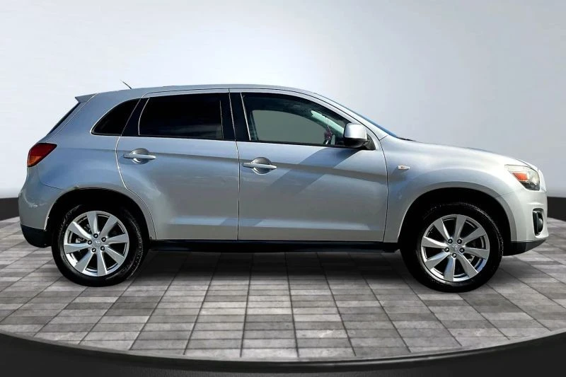 2013 Mitsubishi Outlander Sport - Image 8 of 12