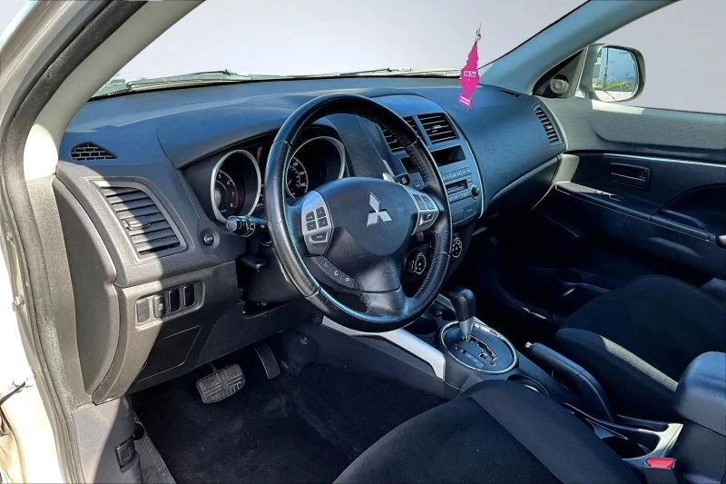 2013 Mitsubishi Outlander Sport - Image 11 of 12