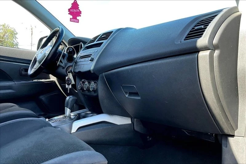 2013 Mitsubishi Outlander Sport - Image 12 of 12
