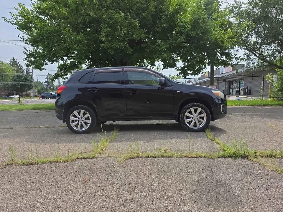 2013 Mitsubishi Outlander Sport - Image 11 of 13