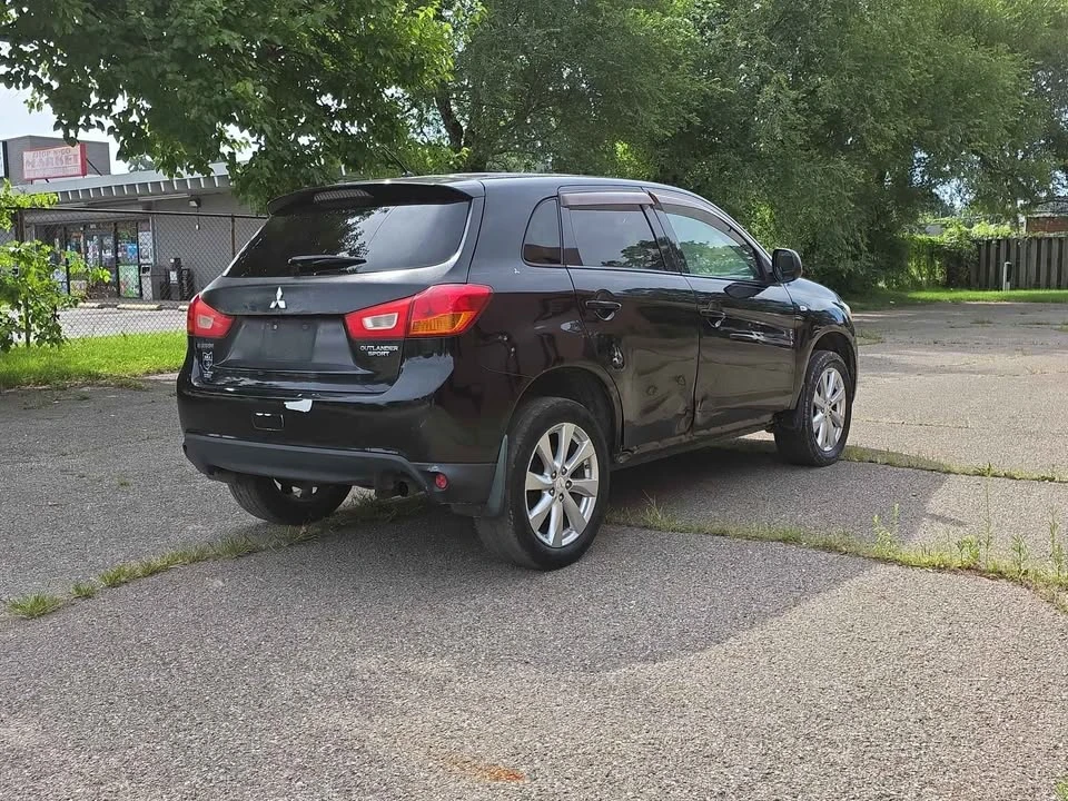 2013 Mitsubishi Outlander Sport - Image 10 of 13