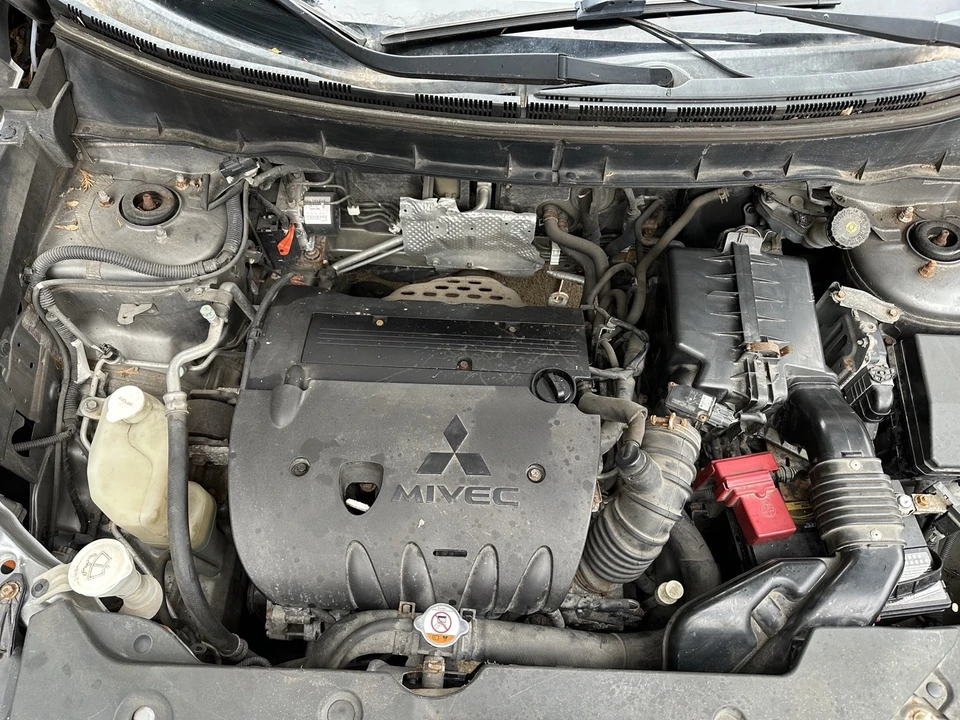 2013 Mitsubishi Outlander - Image 14 of 14