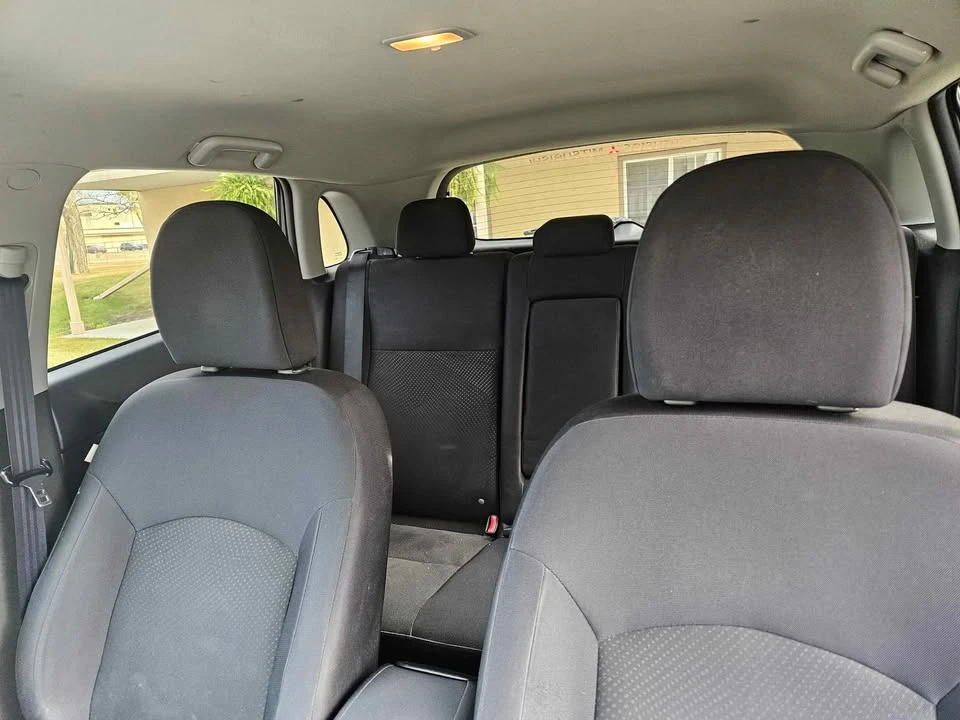 2013 Mitsubishi RVR - Image 8 of 10