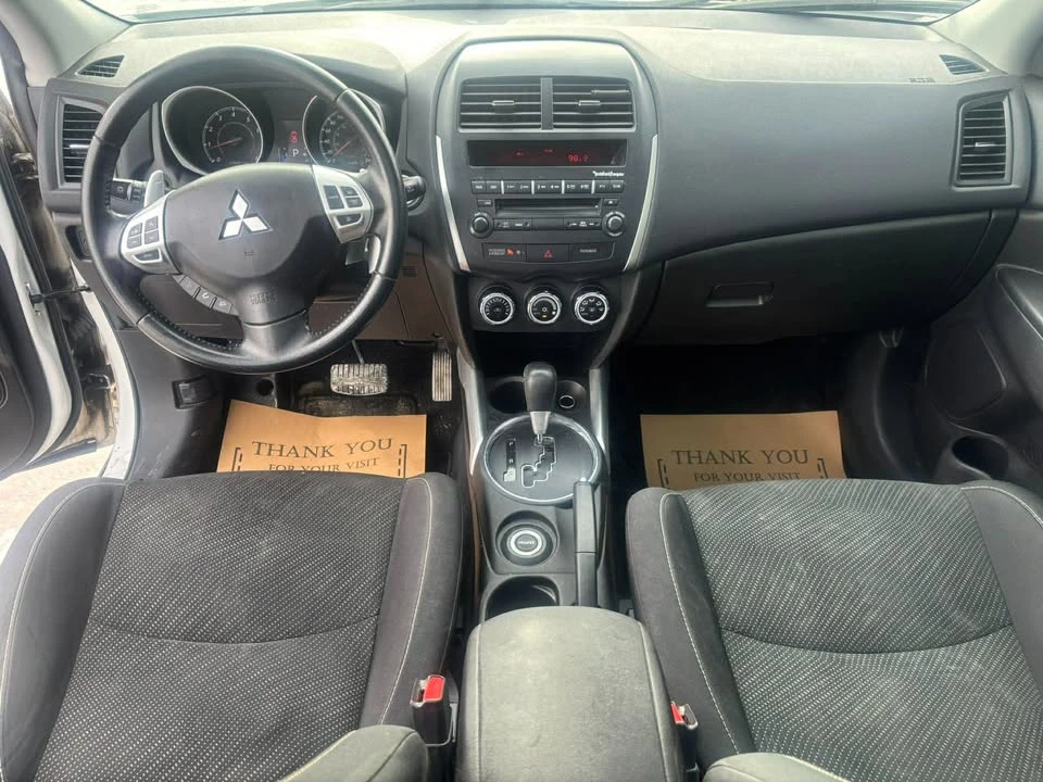 2013 Mitsubishi RVR - Image 10 of 12