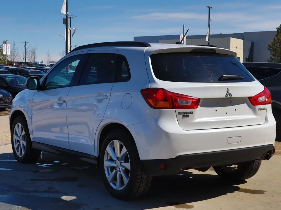 2013 Mitsubishi RVR - Image 3 of 19