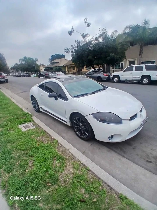 2013 Mitsubishi Eclipse 4th Gen - Image 2 of 5