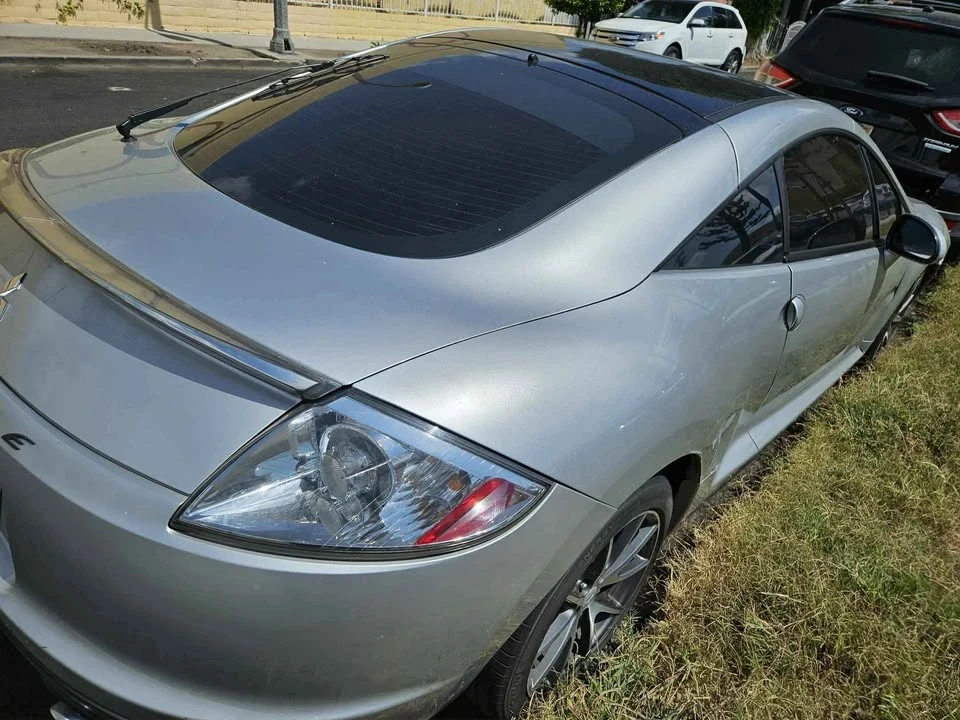 2013 Mitsubishi Eclipse - Image 2 of 8