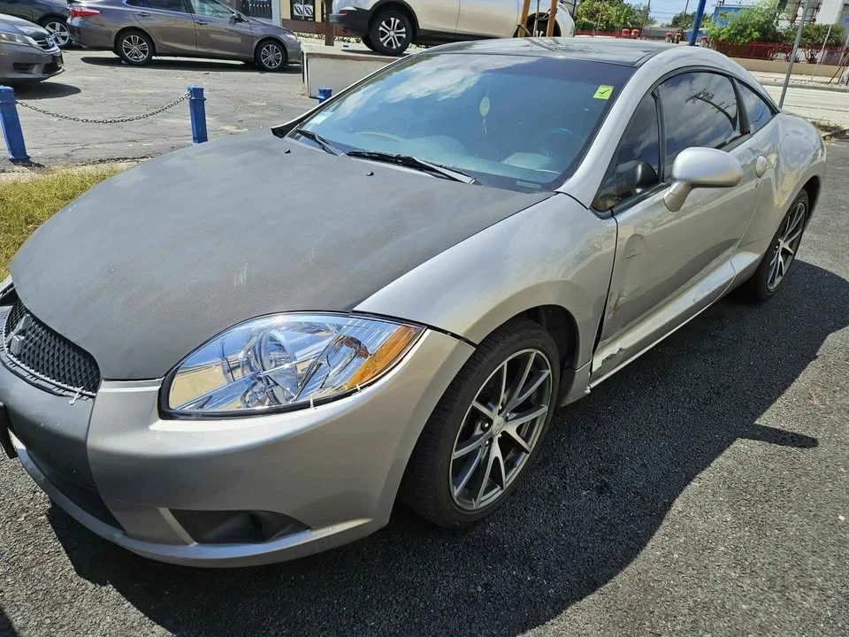 2013 Mitsubishi Eclipse - Image 6 of 8