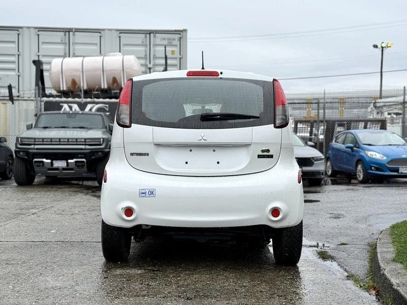 2013 Mitsubishi i-MiEV - Image 7 of 20
