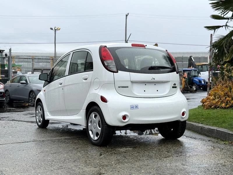 2013 Mitsubishi i-MiEV - Image 6 of 20