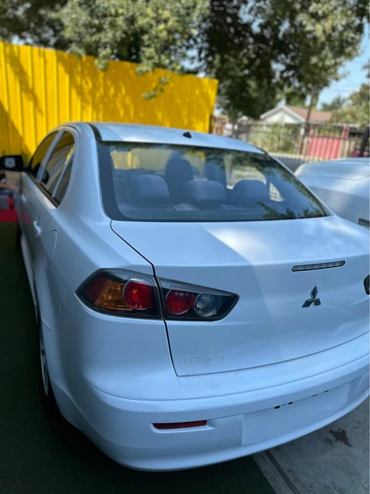 2013 Mitsubishi Lancer 10th Gen - Image 11 of 17