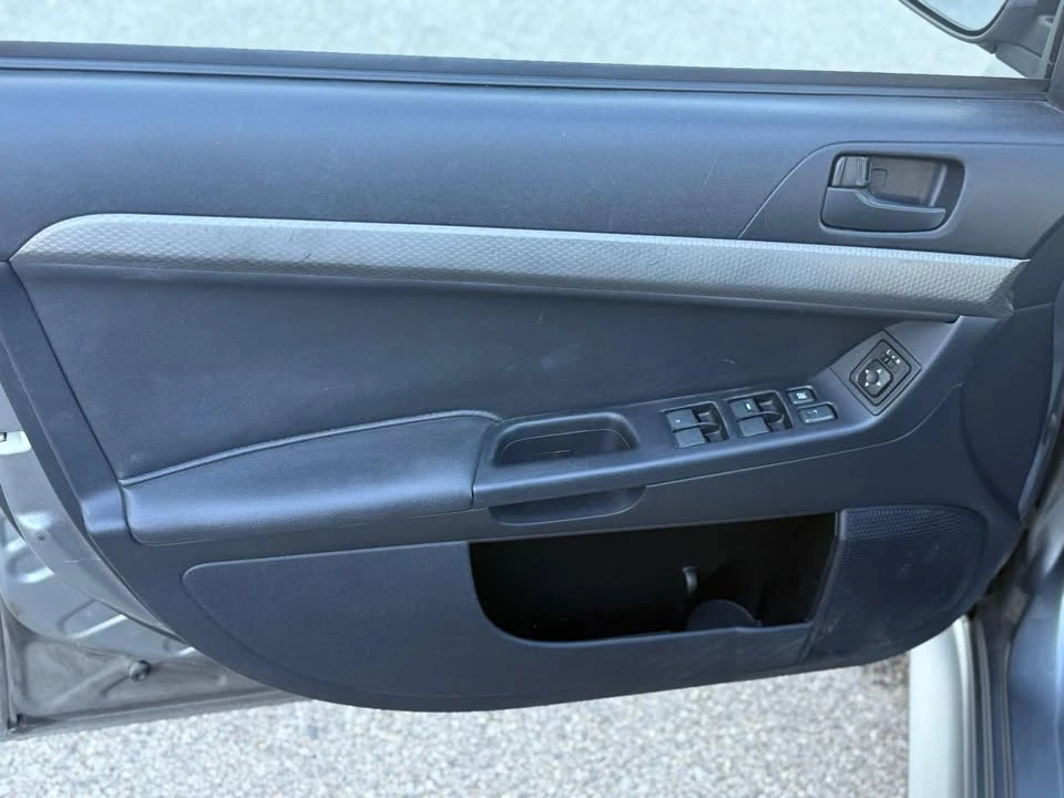 2013 Mitsubishi Lancer 8th Gen - Image 8 of 17