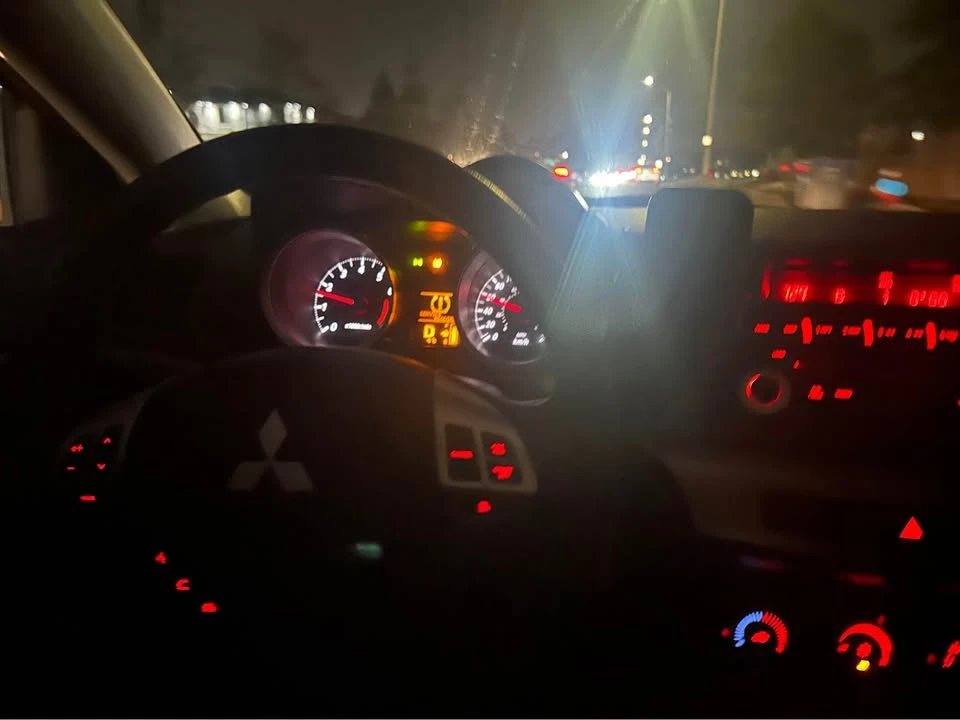 2013 Mitsubishi Lancer 10th Gen - Image 9 of 9