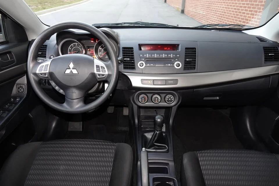 2013 Mitsubishi Lancer 10th Gen - Image 18 of 20