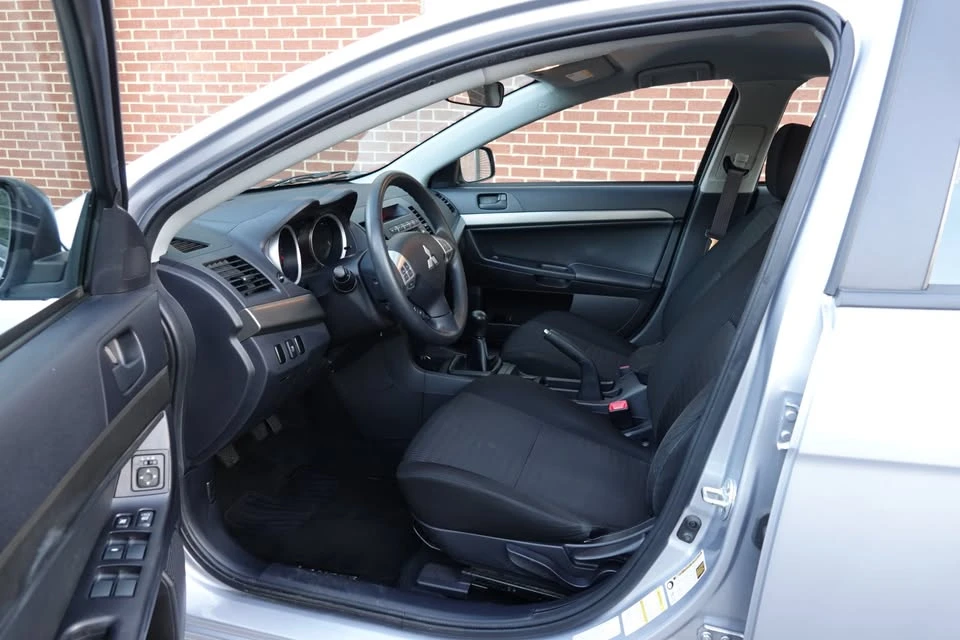 2013 Mitsubishi Lancer 10th Gen - Image 9 of 18