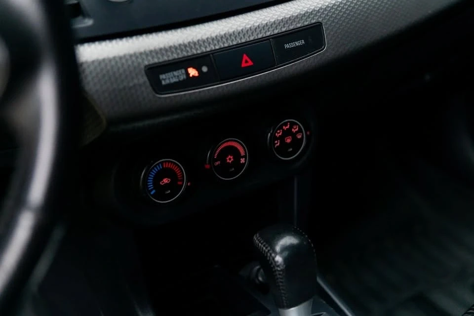 2013 Mitsubishi Lancer 10th Gen - Image 9 of 11