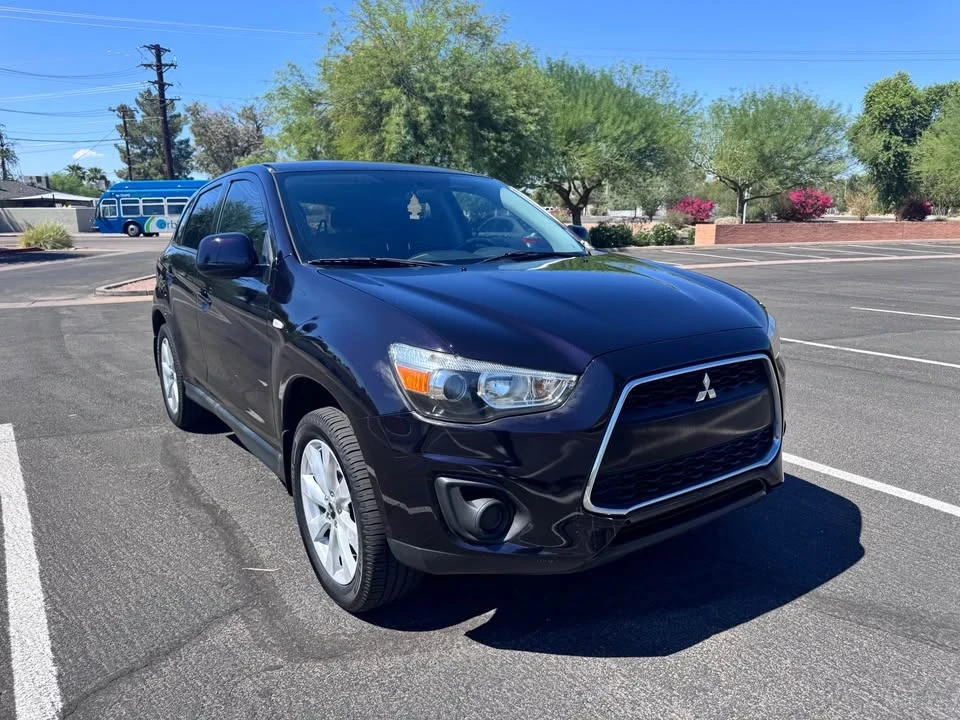 2013 Mitsubishi Outlander - Image 3 of 7