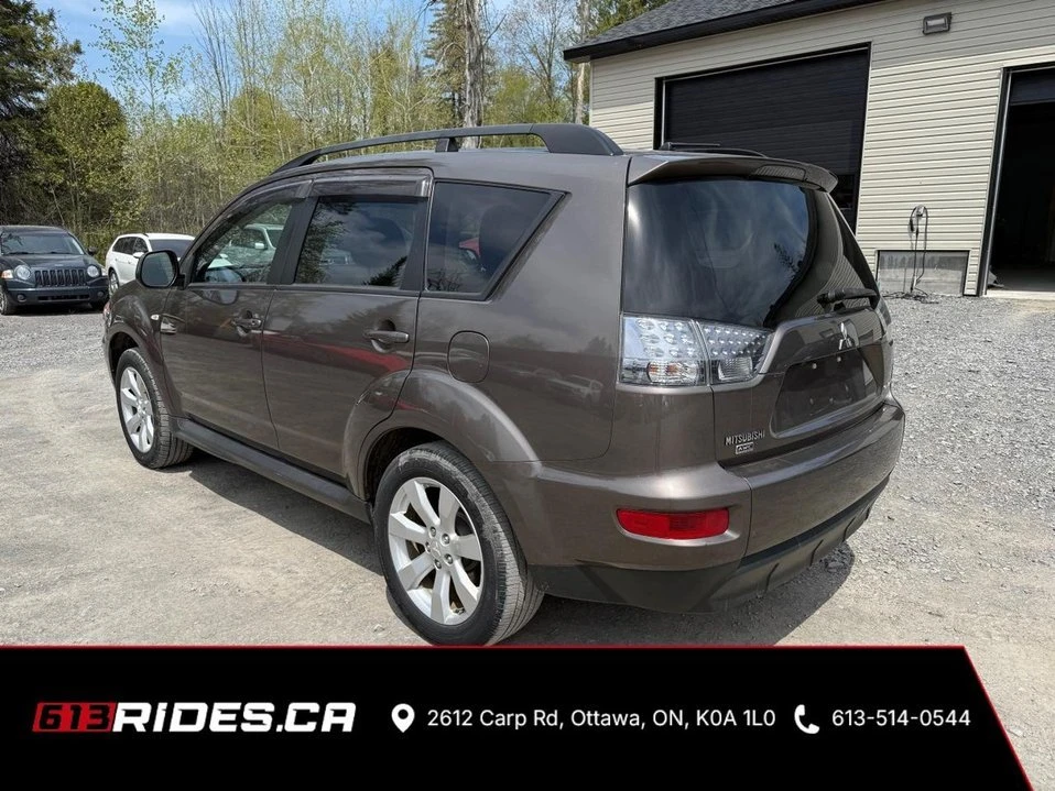2013 Mitsubishi Outlander - Image 3 of 14