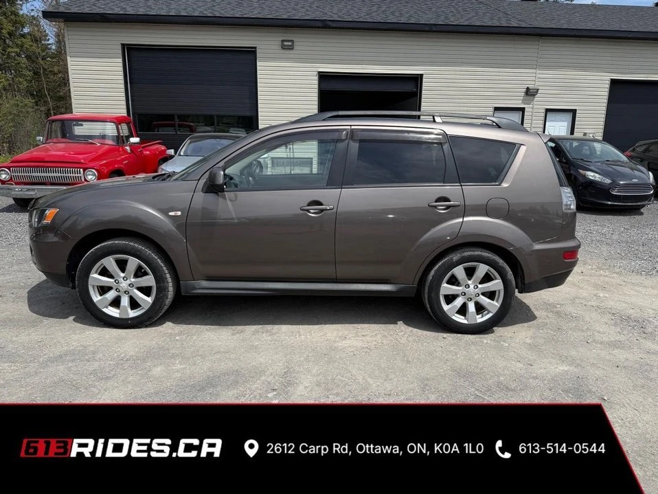 2013 Mitsubishi Outlander - Image 2 of 14