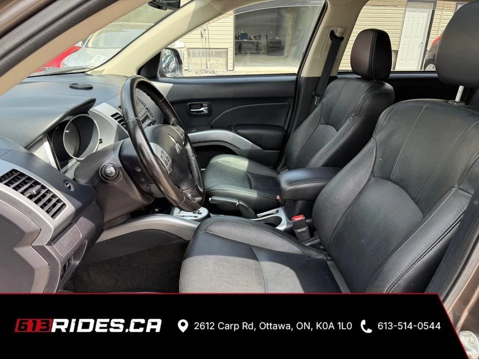 2013 Mitsubishi Outlander - Image 9 of 14