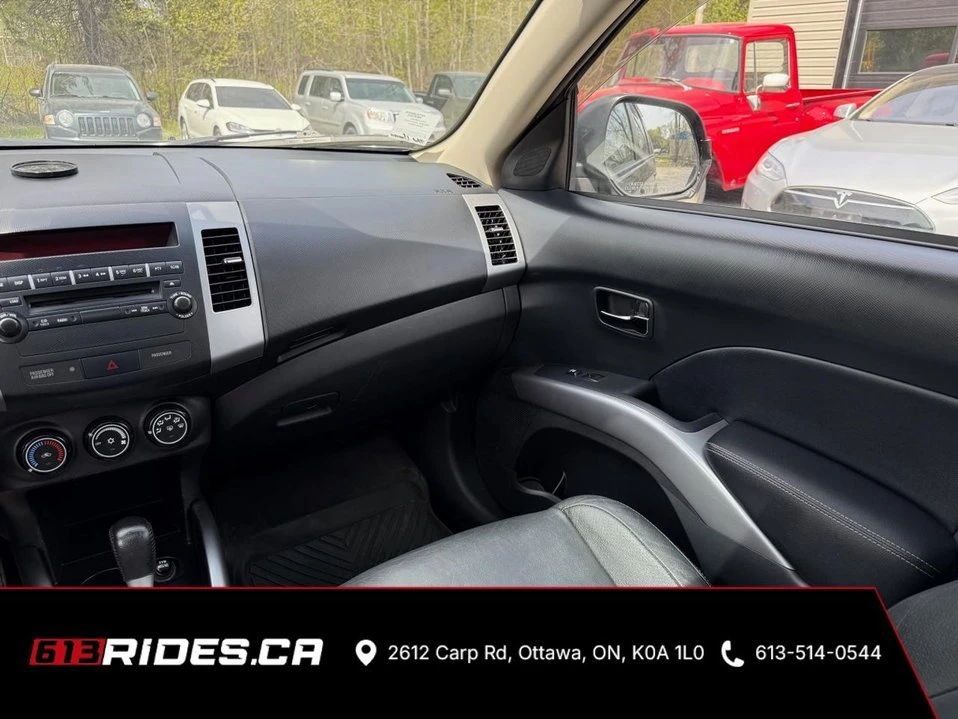 2013 Mitsubishi Outlander - Image 13 of 14
