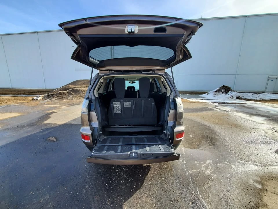 2013 Mitsubishi Outlander - Image 17 of 18
