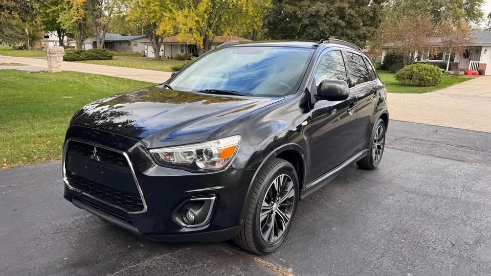 2013 Mitsubishi Outlander - Image 5 of 6