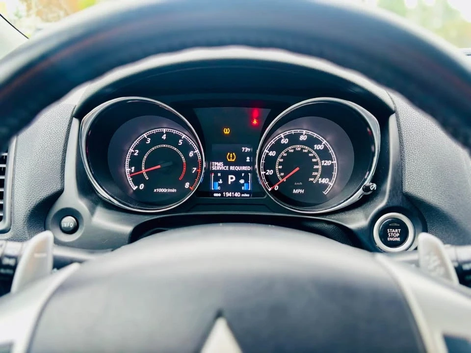 2013 Mitsubishi Outlander - Image 18 of 18
