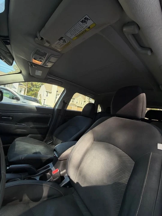 2013 Mitsubishi Outlander - Image 7 of 11