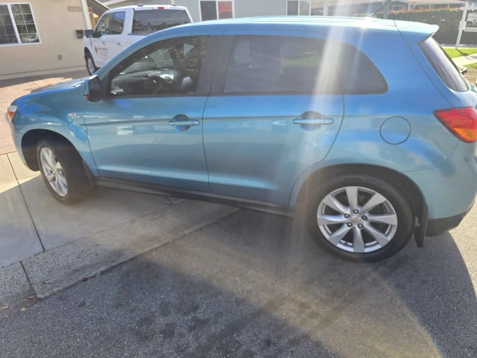 2013 Mitsubishi Outlander - Image 6 of 11
