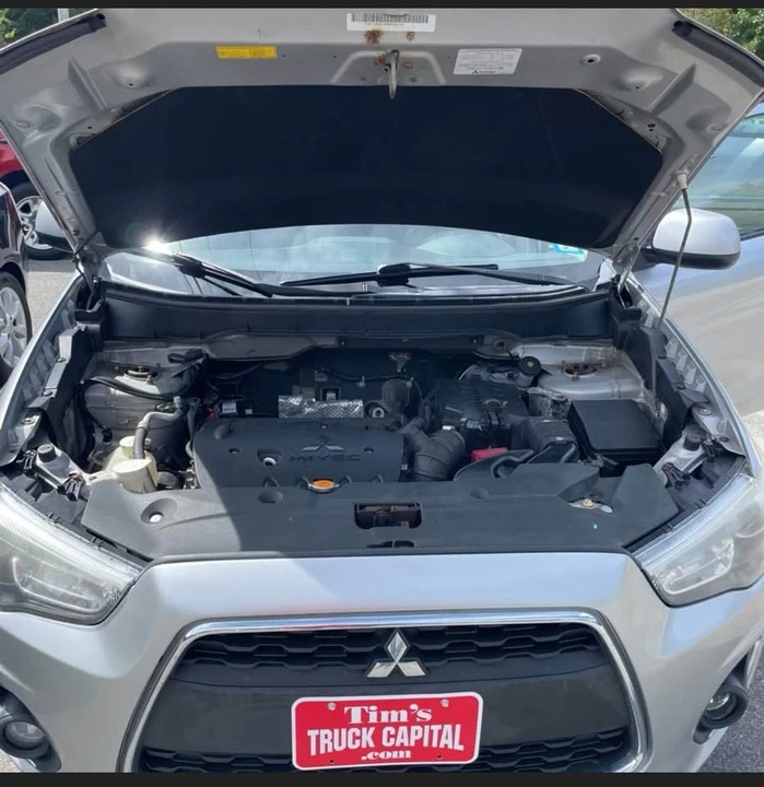 2013 Mitsubishi Outlander - Image 19 of 20