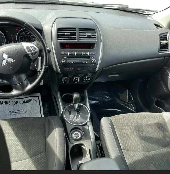 2013 Mitsubishi Outlander - Image 6 of 20