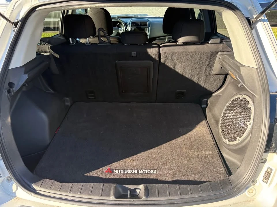 2013 Mitsubishi Outlander - Image 7 of 9