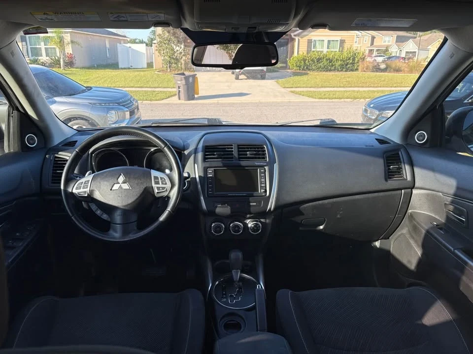 2013 Mitsubishi Outlander - Image 8 of 9