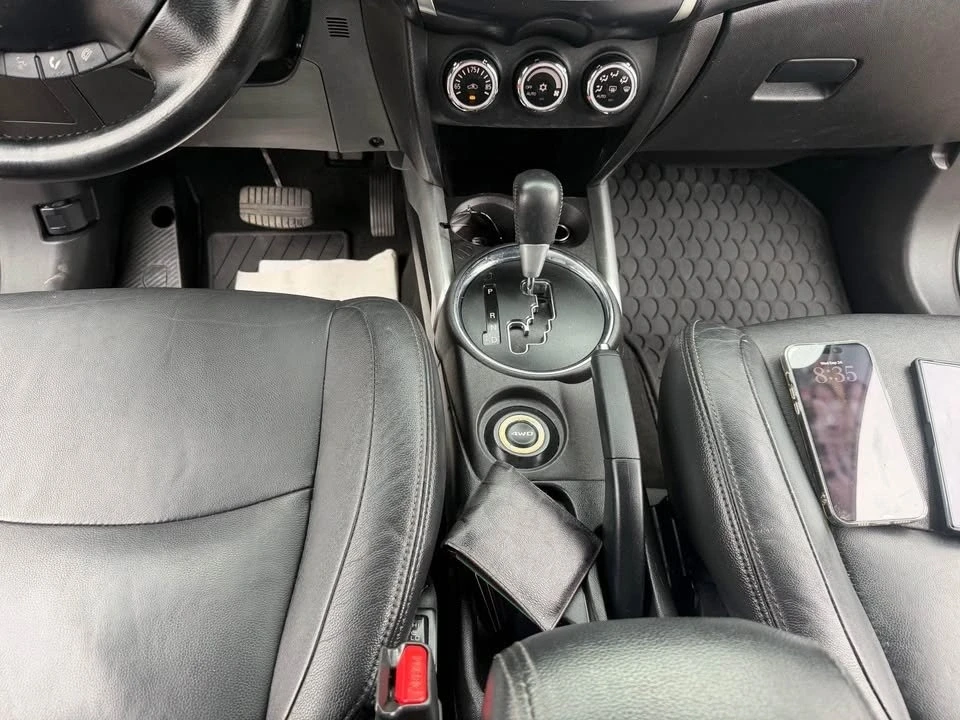2013 Mitsubishi Outlander Sport - Image 8 of 20