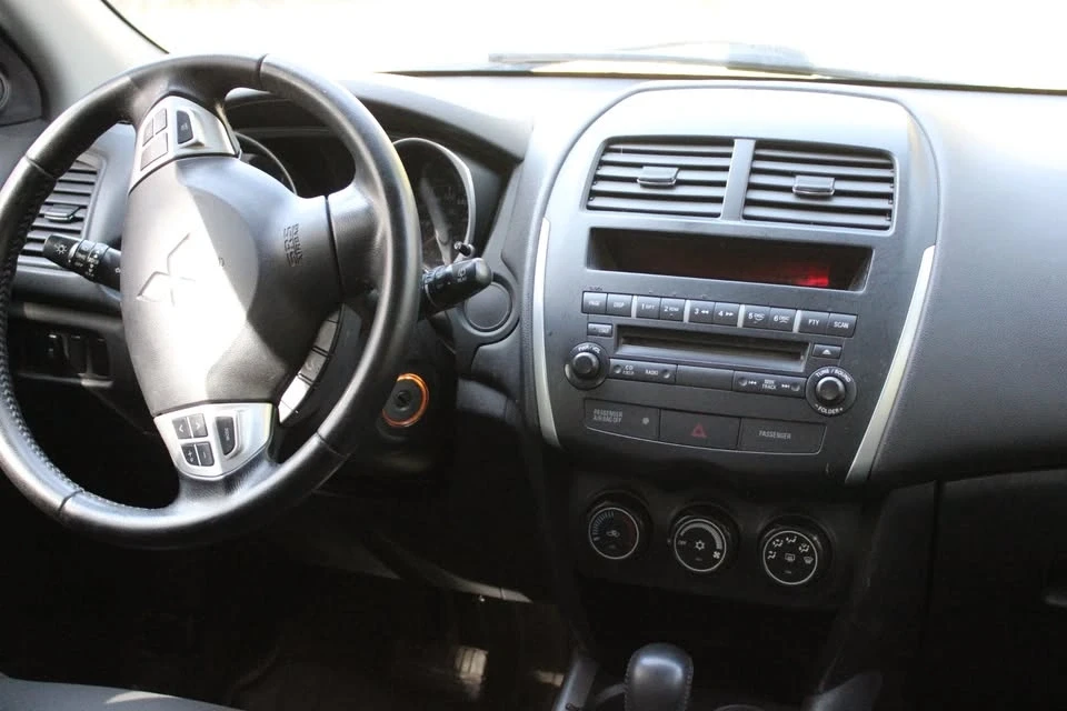 2013 Mitsubishi RVR - Image 12 of 14