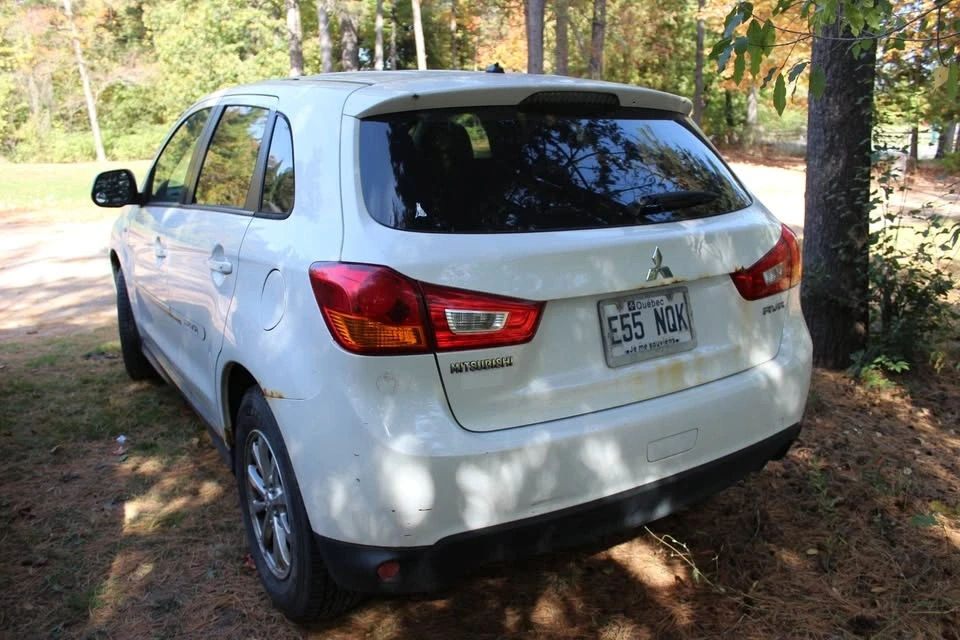 2013 Mitsubishi RVR - Image 8 of 14