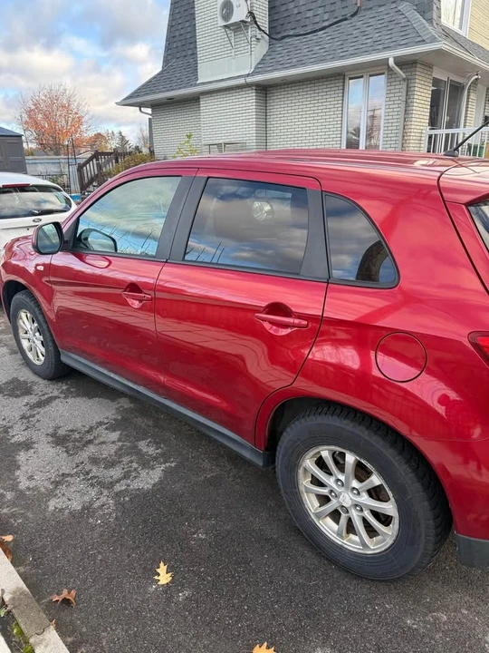 2013 Mitsubishi RVR - Image 2 of 19