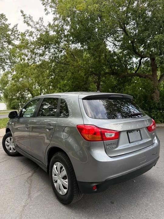 2013 Mitsubishi RVR - Image 2 of 13