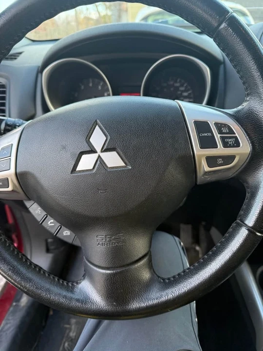2013 Mitsubishi RVR - Image 11 of 19