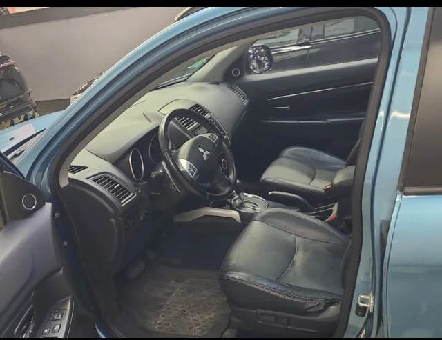 2013 Mitsubishi RVR - Image 7 of 12